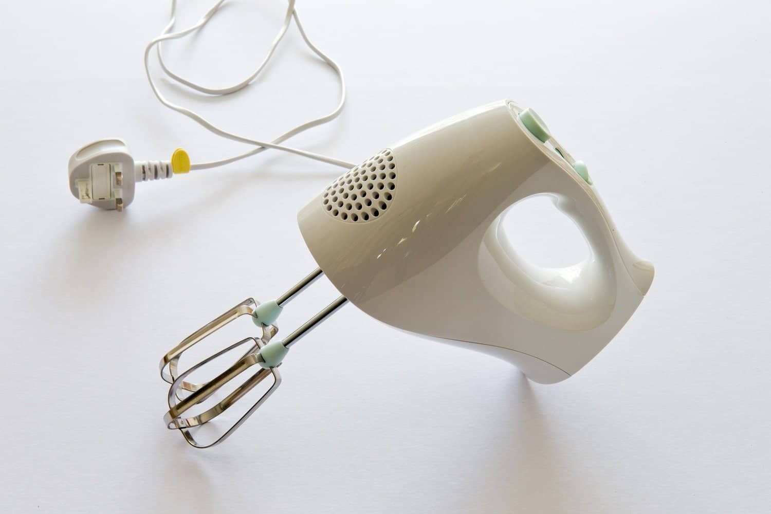 what is the best hand mixer on the market today? || Cuisinart Handheld Mixer Review