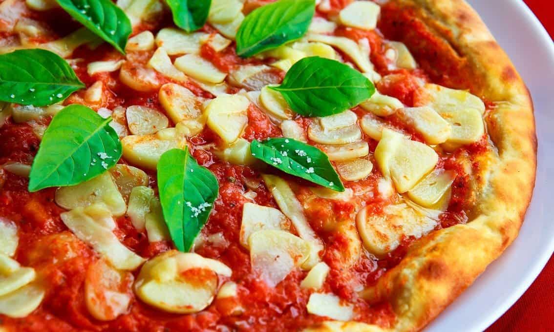 the 5 most Trendy And Best Homemade Pizza Recipes In Easy Process